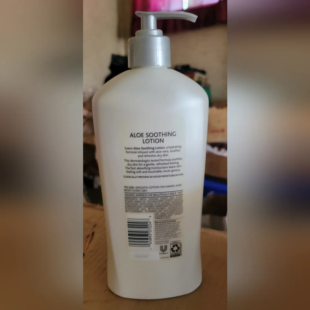 SUAVE BODY LOTION -New - Picture 2 of 6